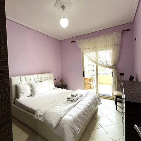 Lighthouse Apartment *