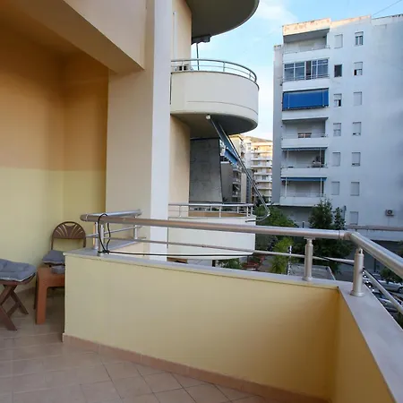 Lighthouse Apartment *